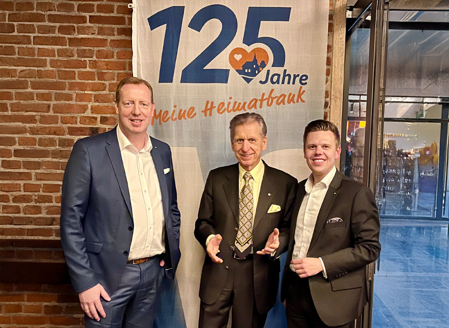 Jubilar Raiffeisenbank eG Leezen hilft Tafelstiftung